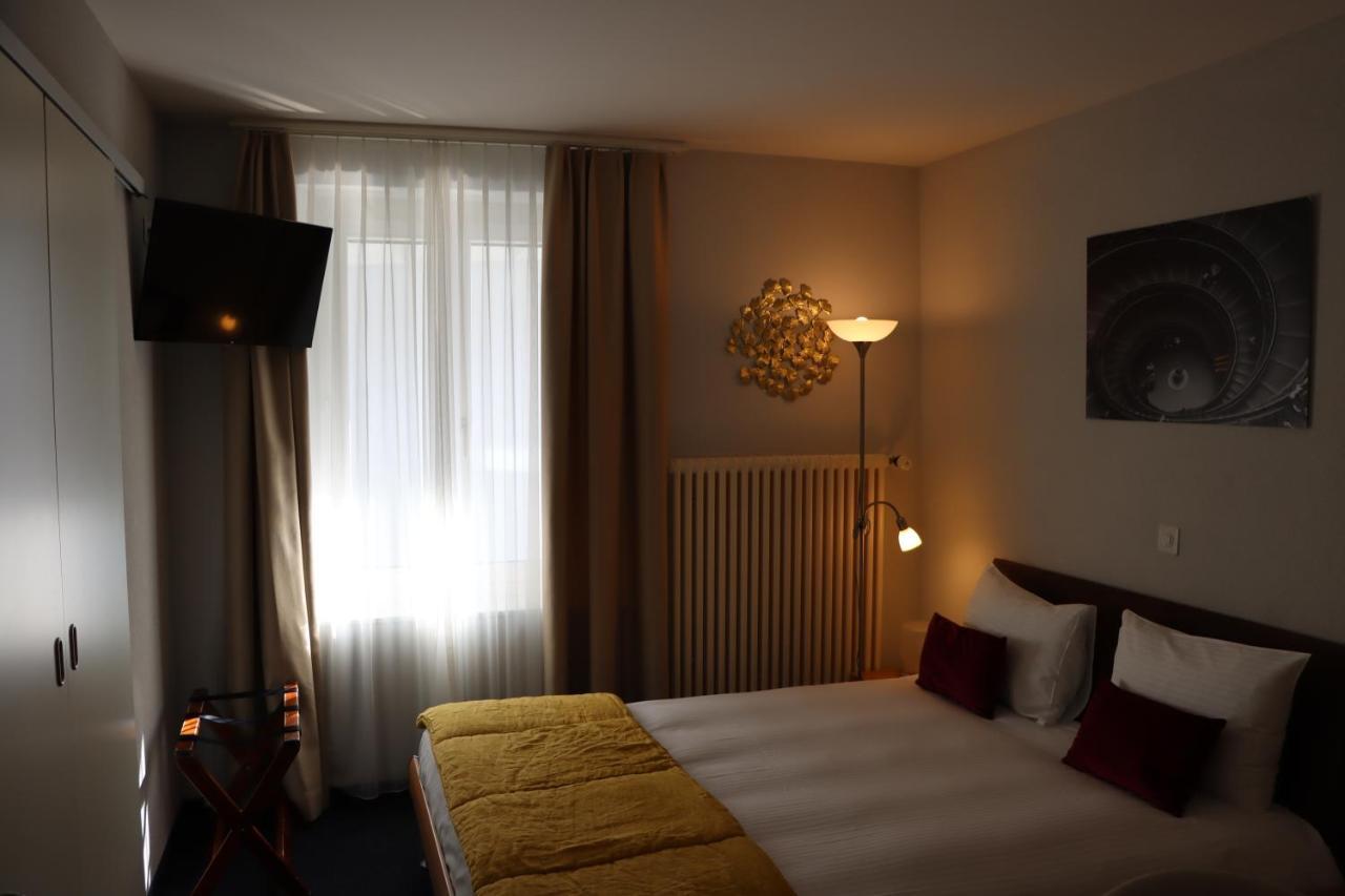 La Clef D'Or Auberge Communale Bursinel Ngoại thất bức ảnh