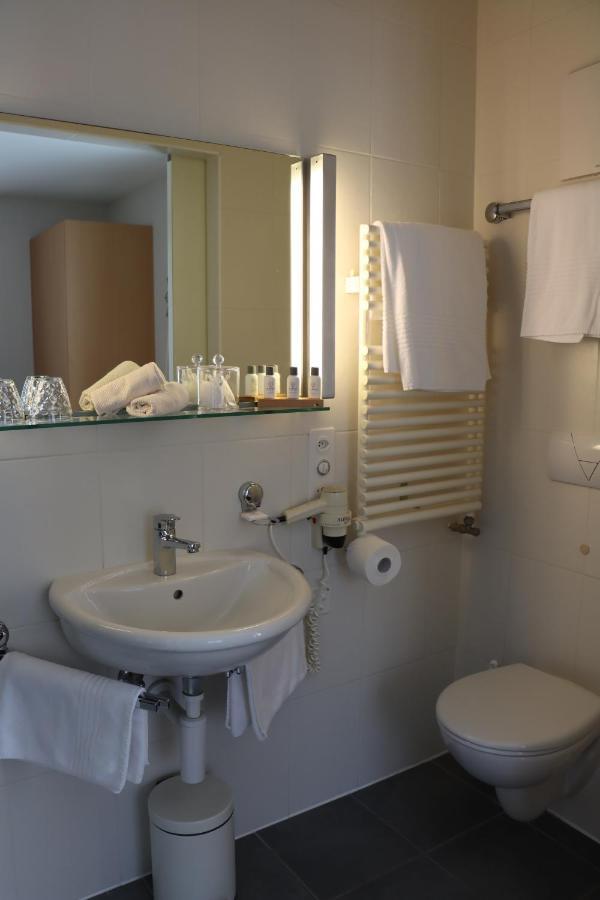 La Clef D'Or Auberge Communale Bursinel Ngoại thất bức ảnh